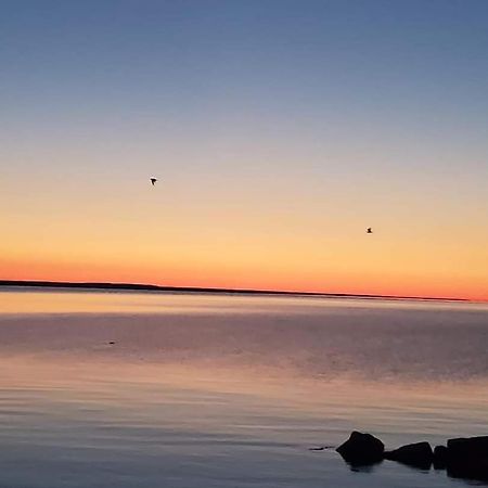 Bayview Lakefront Inn Saint Ignace Εξωτερικό φωτογραφία