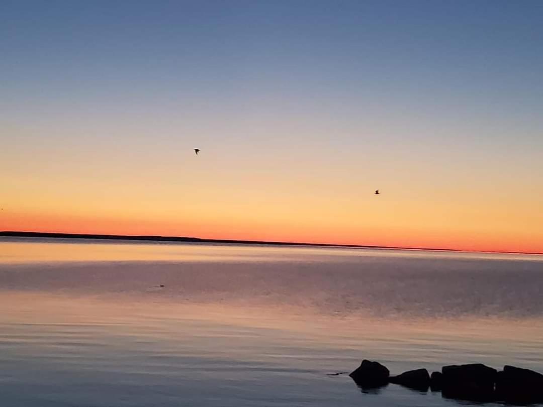 Bayview Lakefront Inn Saint Ignace Εξωτερικό φωτογραφία