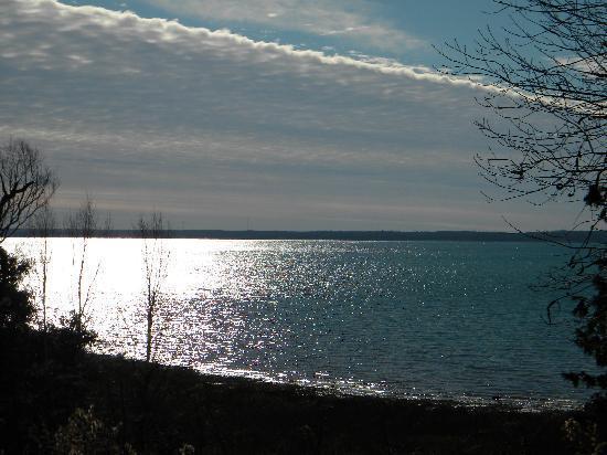 Bayview Lakefront Inn Saint Ignace Εξωτερικό φωτογραφία